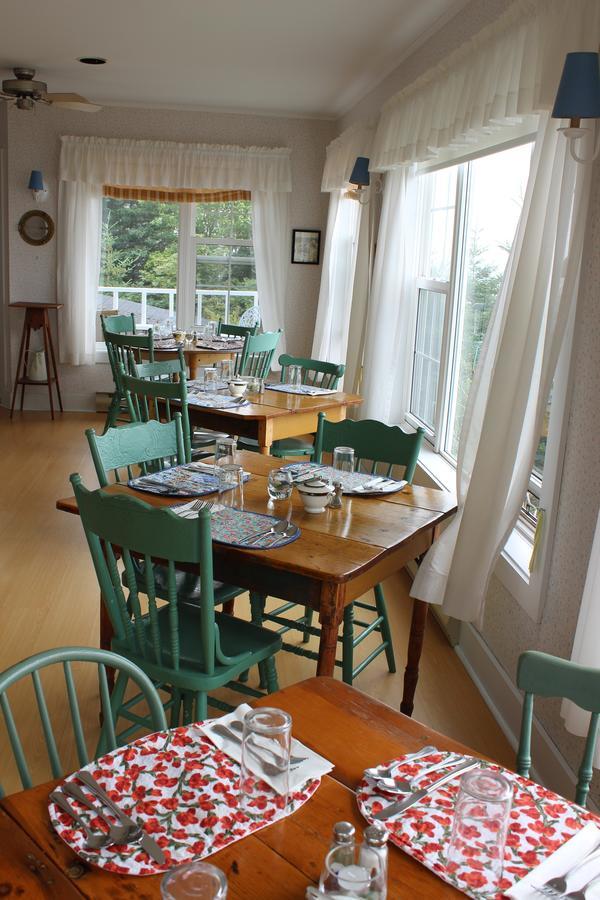 Compass Rose Heritage Inn North Head Екстериор снимка