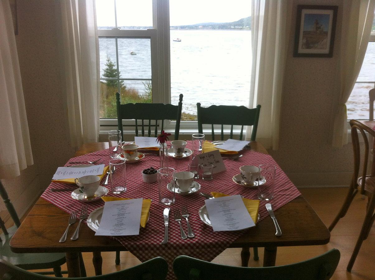 Compass Rose Heritage Inn North Head Екстериор снимка