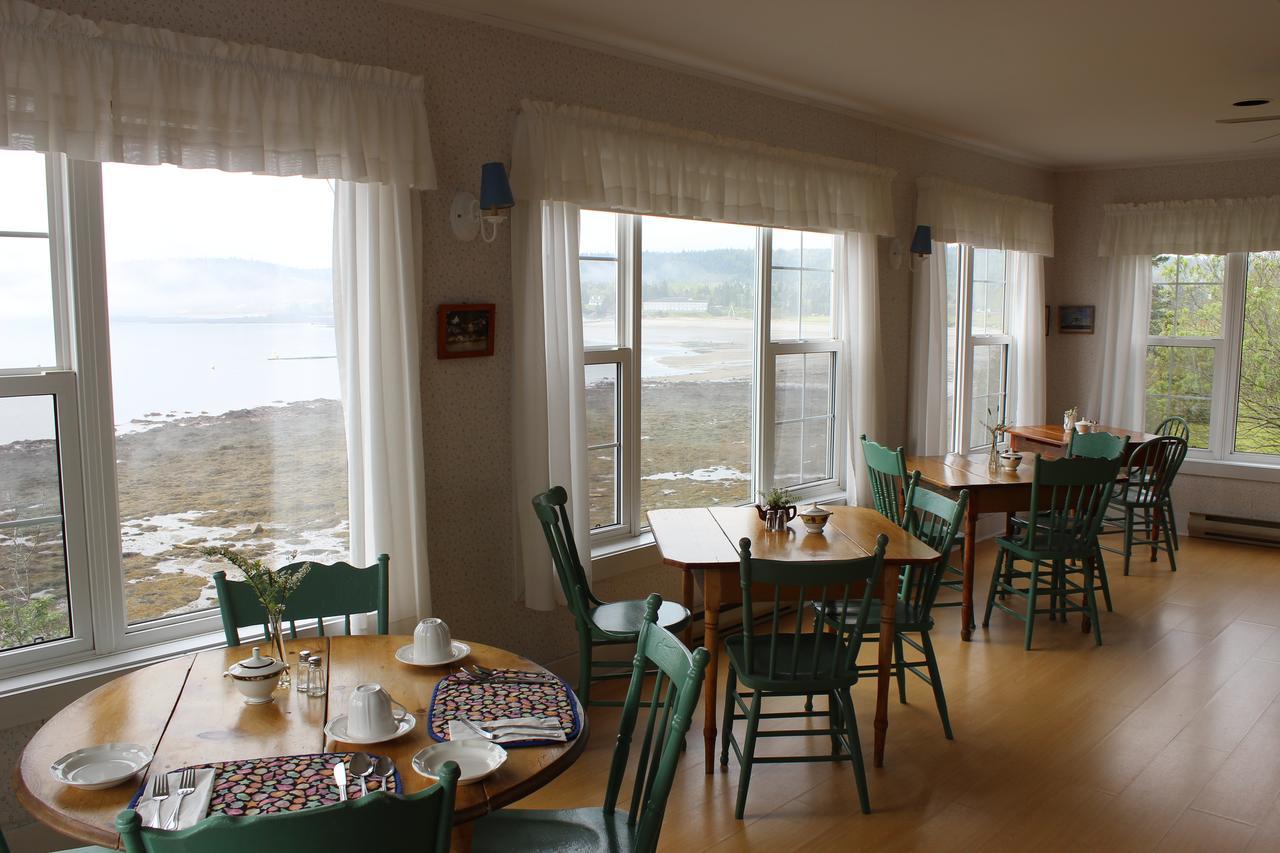 Compass Rose Heritage Inn North Head Екстериор снимка