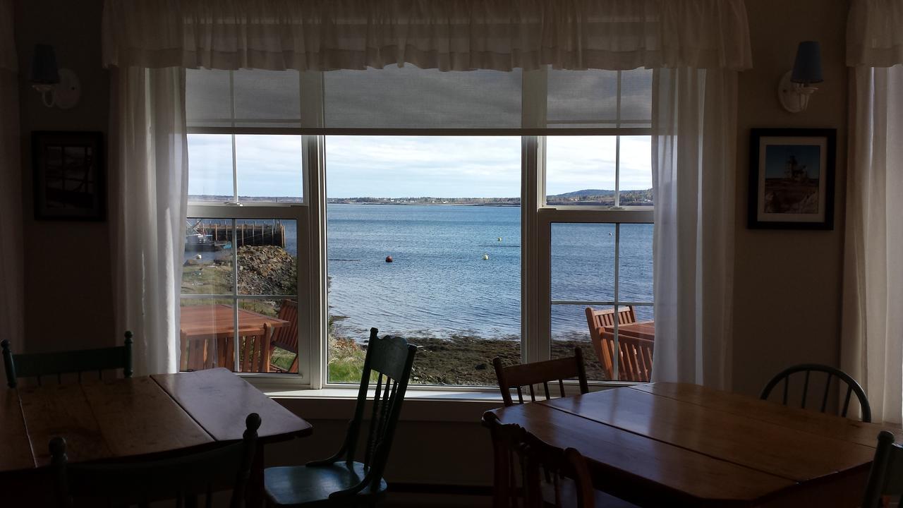Compass Rose Heritage Inn North Head Екстериор снимка